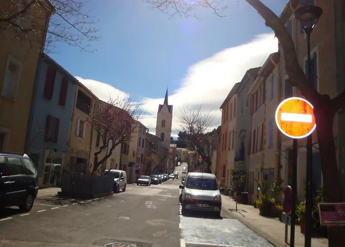 Leucate,dans La Verdure,studio Caverne En Pierre Dans Propriete Securisee * Leucate